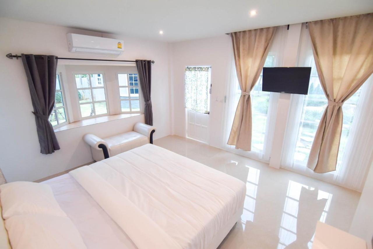 Je T'Aime Cafe & Villa SingBuri Buitenkant foto