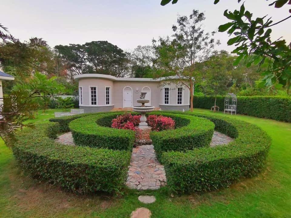 Je T'Aime Cafe & Villa SingBuri Buitenkant foto
